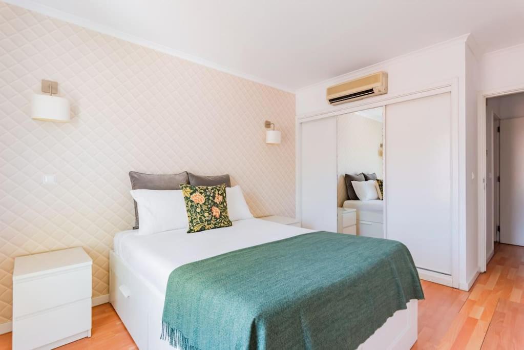 Lay Your Hat At Avenida Da Liberdade Apartment Lisboa Екстериор снимка